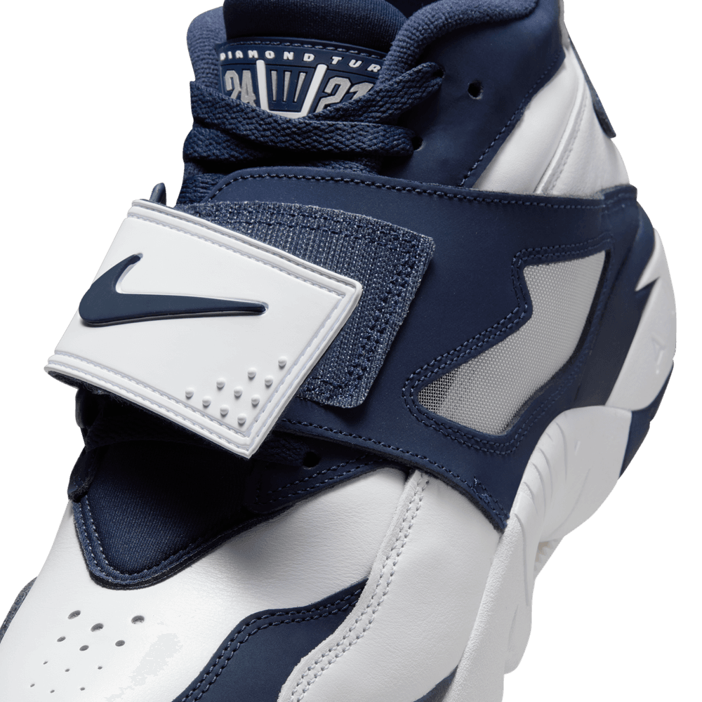 Nike Air Diamond Turf