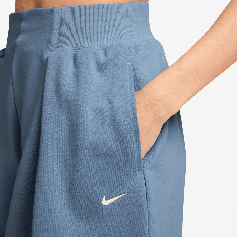 Wmns Nike Studio Fleece Lightweight High-Waisted Pleated Shorts