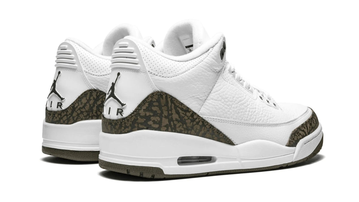 Air Jordan 3 Retro "Mocha"
