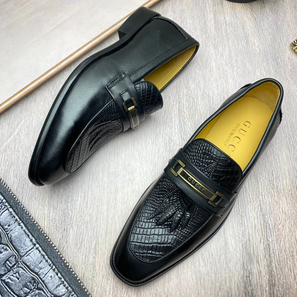 Gucci Black Textured Leather Slip-On Shoes