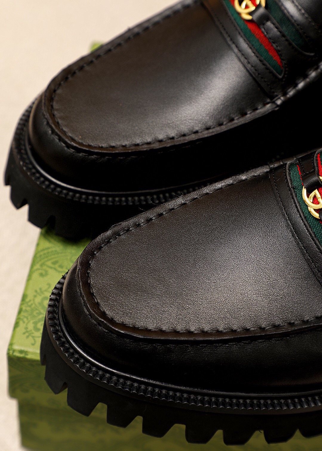 GUCCI Black Web-Accent Loafers