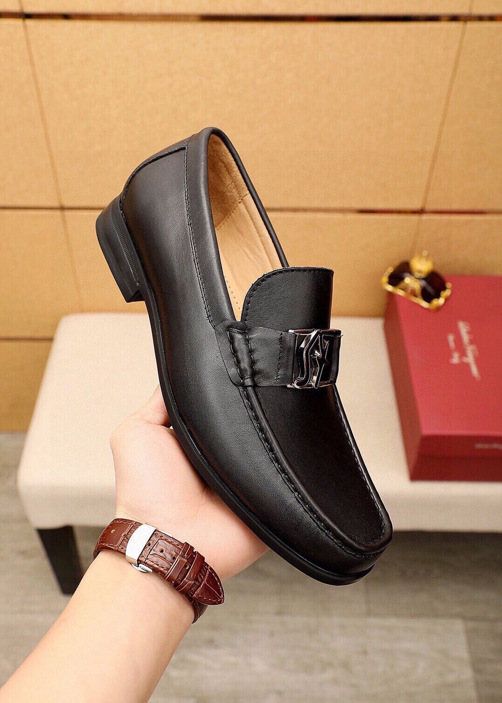 Ferragamo Black Metal Hardware Loafers