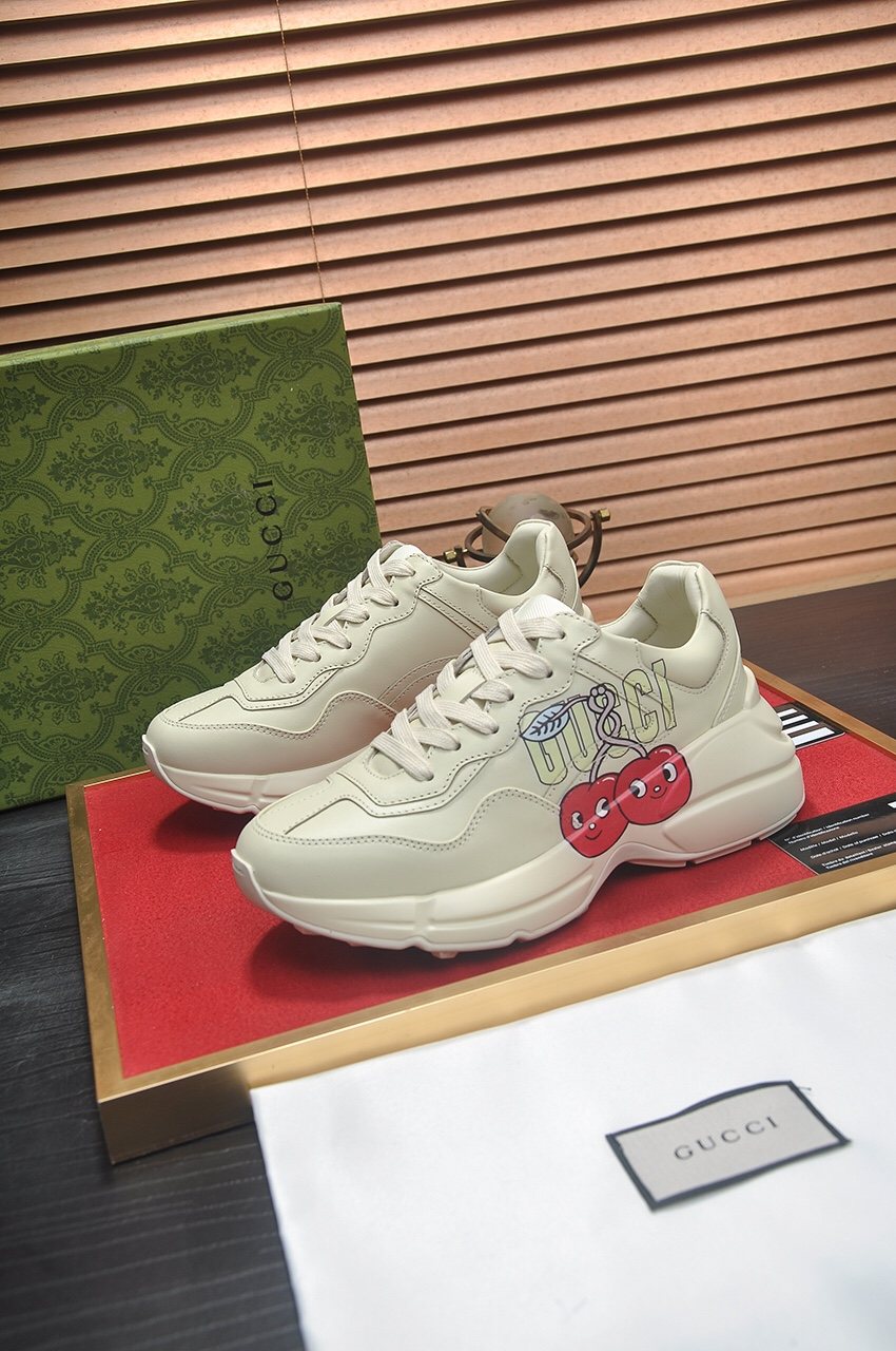Gucci Off-White Graphic Sneakers - Layered Upper And Thick Treaded Sole