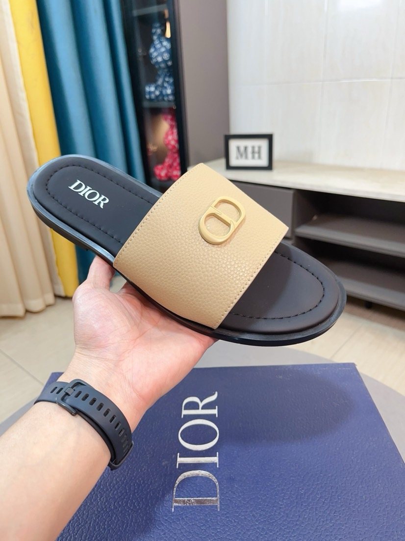 Dior Men's Textured Buckle Slide Sandals