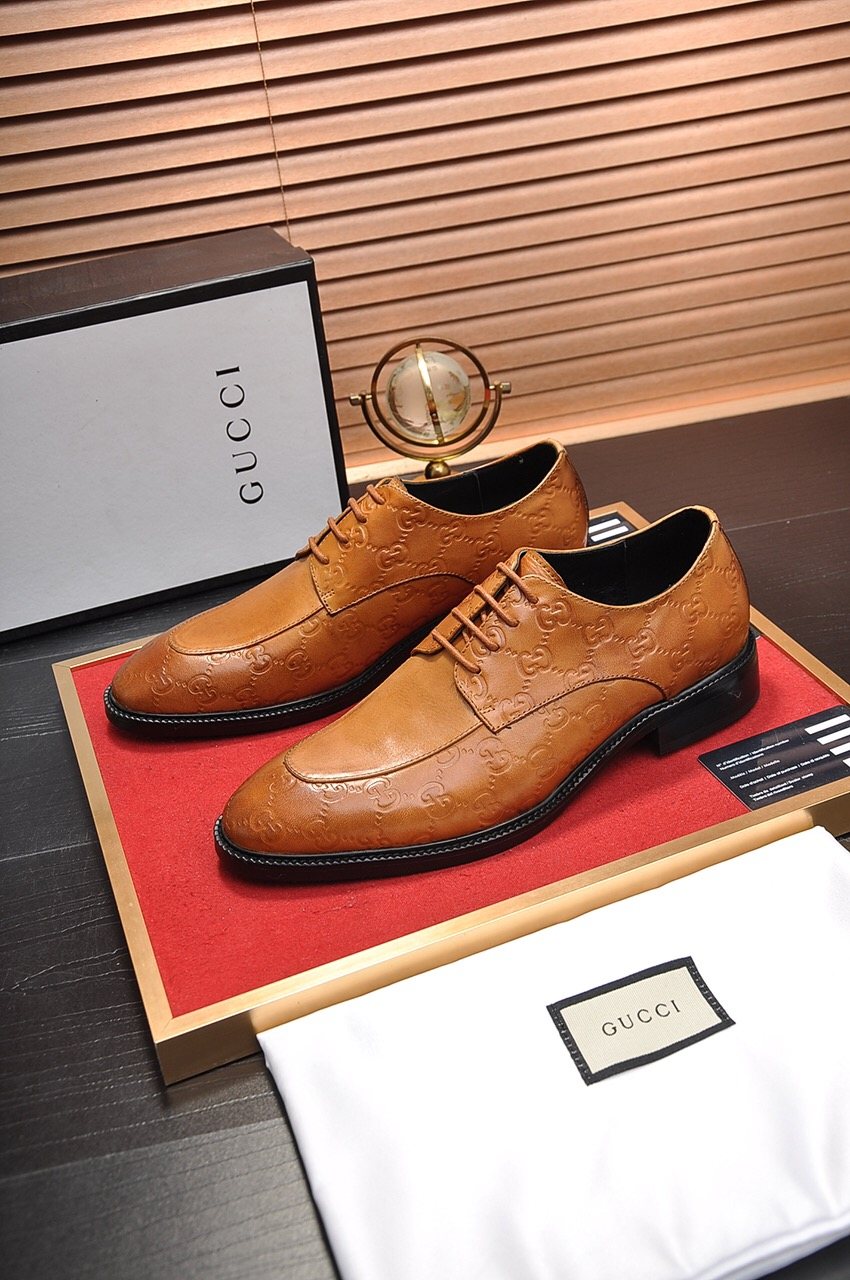 Gucci Men's Cap-Toe Lace-Up Dress Shoes