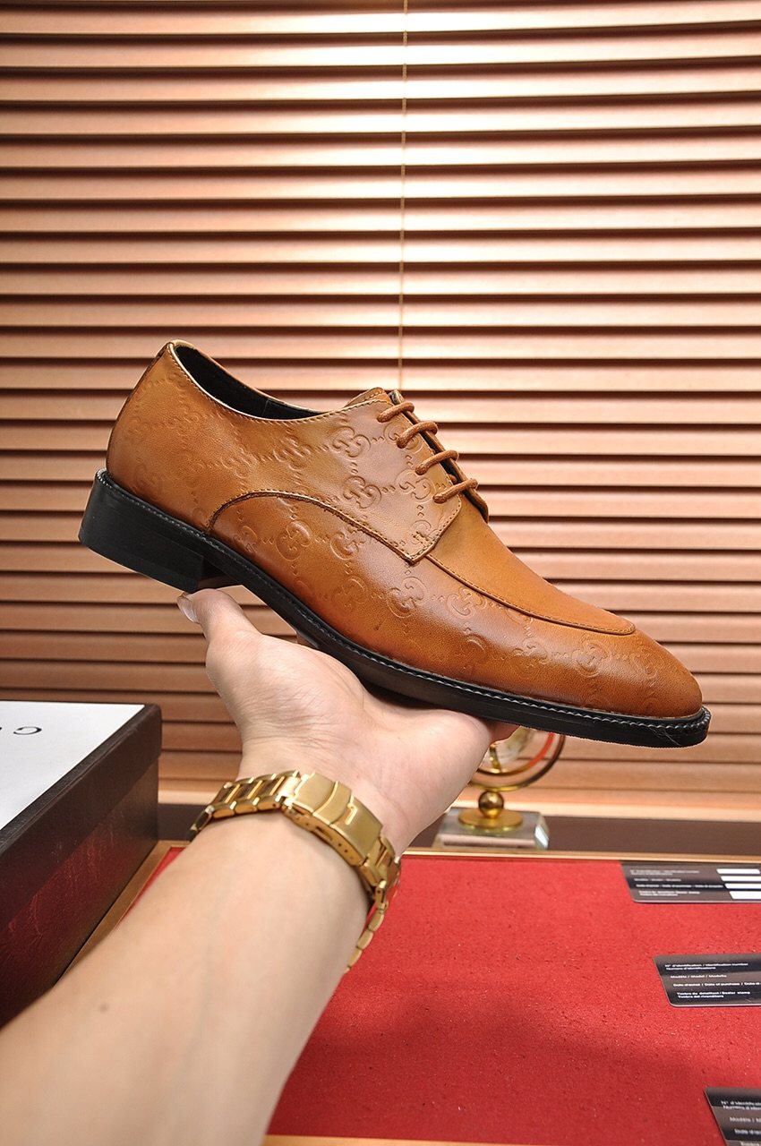 Gucci Men's Cap-Toe Lace-Up Dress Shoes