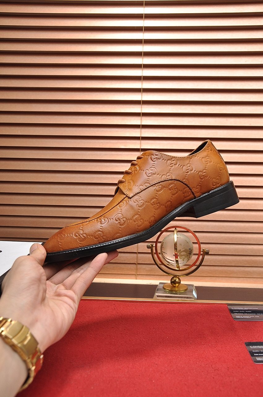 Gucci Men's Cap-Toe Lace-Up Dress Shoes